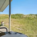 Feriehus Newly Renovated 300 M From The North Sea *